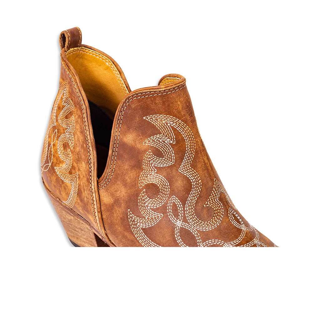 Maisie Boots in Rich Honey
